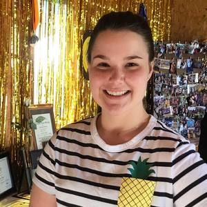 Meet your Posher, Julia